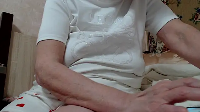 Anabelldestiny online show from April 3, 2026, 7:42 pm