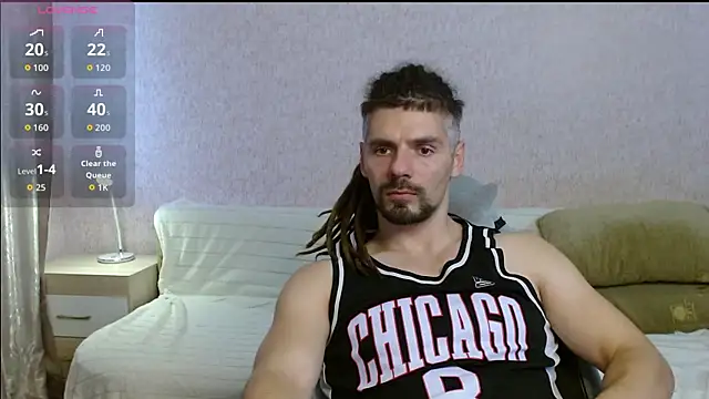 Aestheticguy101 online show from November 2, 2025, 10:42 am