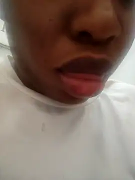 donsapphire01 online show from December 1, 2024, 8:58 pm