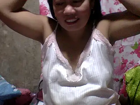 Snapshot of pinaySandra chatting on October 9, 2025, 11:00 am pinaySandra online show from October 9, 2025, 11:00 am