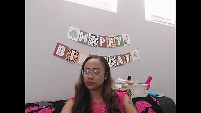 RylHoneyy online show from March 6, 2026, 8:15 pm