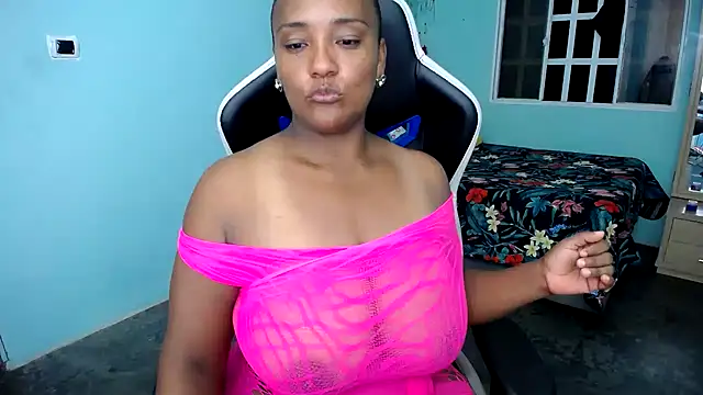 marysol83 online show from November 28, 2025, 12:00 am