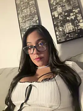 WHAAATTTTTTTTTT online show from September 30, 2025, 6:14 pm