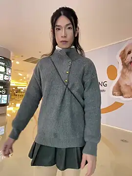 Snapshot of CrytinaSissyCrossdress chatting on December 21, 2024, 1:21 pm CrytinaSissyCrossdress online show from December 21, 2024, 1:21 pm