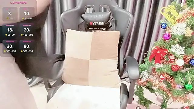 Yuki-yio online show from December 14, 2025, 12:50 am