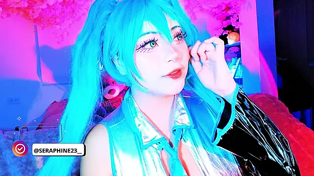 seraphine23 online show from February 3, 2026, 12:43 am