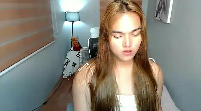 Snapshot of MoaningKylie chatting on December 6, 2024, 1:49 pm MoaningKylie online show from December 6, 2024, 1:49 pm