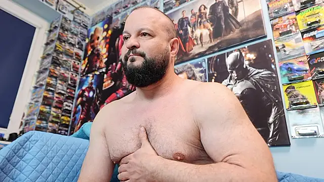 Snapshot of Muscle_Bear chatting on March 26, 2026, 5:28 am Muscle Bear online show from March 26, 2026, 5:28 am