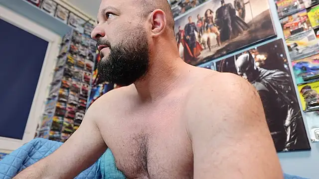 Snapshot of Muscle_Bear chatting on March 15, 2026, 6:31 am Muscle Bear online show from March 15, 2026, 6:31 am