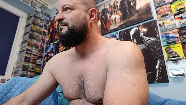 Snapshot of Muscle_Bear chatting on March 25, 2026, 5:18 am Muscle Bear online show from March 25, 2026, 5:18 am