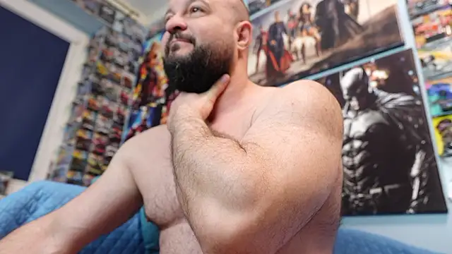 Snapshot of Muscle_Bear chatting on March 12, 2026, 5:34 am Muscle Bear online show from March 12, 2026, 5:34 am