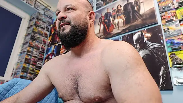 Snapshot of Muscle_Bear chatting on March 24, 2026, 5:07 am Muscle Bear online show from March 24, 2026, 5:07 am