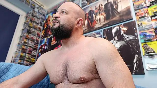 Snapshot of Muscle_Bear chatting on March 9, 2026, 4:38 am Muscle Bear online show from March 9, 2026, 4:38 am