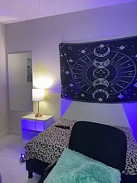 Melhope online show from April 10, 2026, 4:36 pm