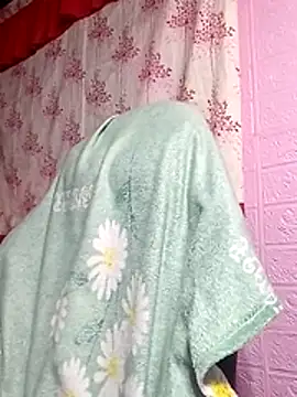 Cutie body11 online show from July 24, 2026, 1:01 am
