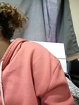 Snapshot of EmmaMelissa0521 chatting on March 5, 2025, 9:48 pm EmmaMelissa0521 online show from March 5, 2025, 9:48 pm