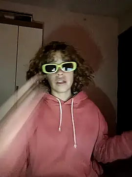 Snapshot of EmmaMelissa0521 chatting on March 7, 2025, 12:37 am EmmaMelissa0521 online show from March 7, 2025, 12:37 am