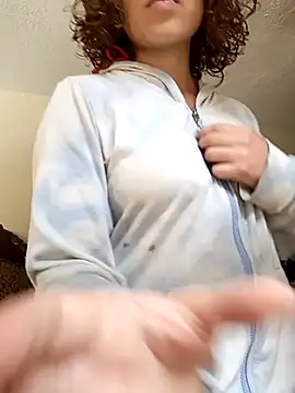 Snapshot of EmmaMelissa0521 chatting on March 19, 2025, 5:06 pm EmmaMelissa0521 online show from March 19, 2025, 5:06 pm