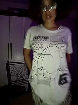 Snapshot of EmmaMelissa0521 chatting on March 4, 2025, 5:53 am EmmaMelissa0521 online show from March 4, 2025, 5:53 am