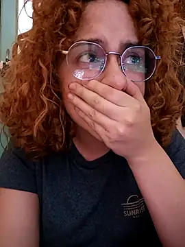 Snapshot of EmmaMelissa0521 chatting on October 6, 2025, 8:37 am EmmaMelissa0521 online show from October 6, 2025, 8:37 am