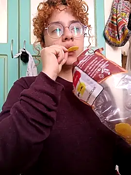 Snapshot of EmmaMelissa0521 chatting on October 8, 2025, 8:09 pm EmmaMelissa0521 online show from October 8, 2025, 8:09 pm