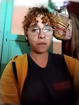 Snapshot of EmmaMelissa0521 chatting on October 26, 2025, 11:38 pm EmmaMelissa0521 online show from October 26, 2025, 11:38 pm