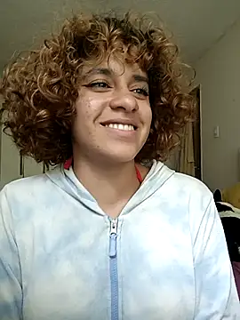 Snapshot of EmmaMelissa0521 chatting on March 17, 2025, 8:30 pm EmmaMelissa0521 online show from March 17, 2025, 8:30 pm