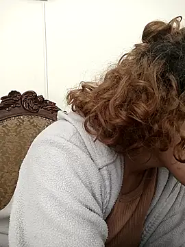 Snapshot of EmmaMelissa0521 chatting on February 14, 2025, 7:54 pm EmmaMelissa0521 online show from February 14, 2025, 7:54 pm