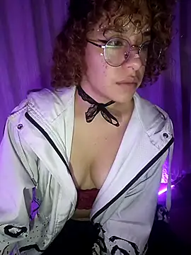 Snapshot of EmmaMelissa0521 chatting on February 22, 2025, 3:23 am EmmaMelissa0521 online show from February 22, 2025, 3:23 am