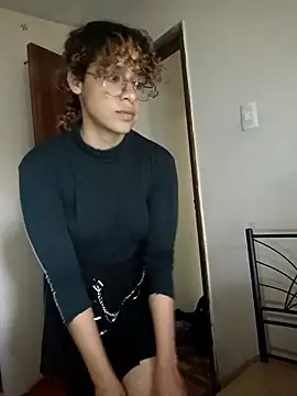 Snapshot of EmmaMelissa0521 chatting on February 28, 2025, 8:50 pm EmmaMelissa0521 online show from February 28, 2025, 8:50 pm