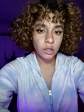 Snapshot of EmmaMelissa0521 chatting on March 17, 2025, 11:35 pm EmmaMelissa0521 online show from March 17, 2025, 11:35 pm