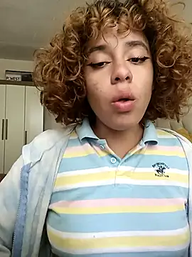 Snapshot of EmmaMelissa0521 chatting on March 17, 2025, 5:27 pm EmmaMelissa0521 online show from March 17, 2025, 5:27 pm