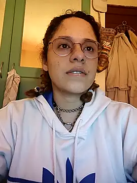 Snapshot of EmmaMelissa0521 chatting on September 20, 2025, 11:43 pm EmmaMelissa0521 online show from September 20, 2025, 11:43 pm