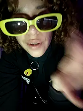 Snapshot of EmmaMelissa0521 chatting on February 26, 2025, 3:03 am EmmaMelissa0521 online show from February 26, 2025, 3:03 am