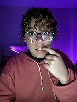 Snapshot of EmmaMelissa0521 chatting on March 12, 2025, 3:57 am EmmaMelissa0521 online show from March 12, 2025, 3:57 am