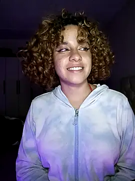 Snapshot of EmmaMelissa0521 chatting on March 19, 2025, 11:57 pm EmmaMelissa0521 online show from March 19, 2025, 11:57 pm