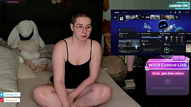 Snapshot of GamerGirl_Eve chatting on March 6, 2025, 6:59 pm GamerGirl Eve online show from March 6, 2025, 6:59 pm