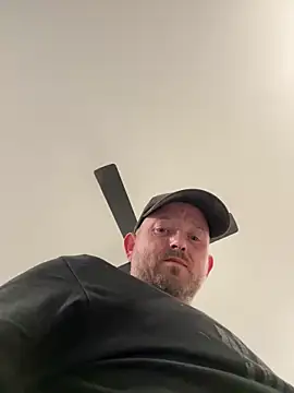 smokeymt420 online show from June 17, 2026, 4:23 am