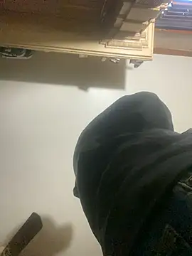 Snapshot of smokeymt420 chatting on February 22, 2025, 11:13 pm smokeymt420 online show from February 22, 2025, 11:13 pm