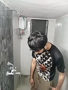 SimplyKarthik09 online show from November 3, 2025, 4:10 pm