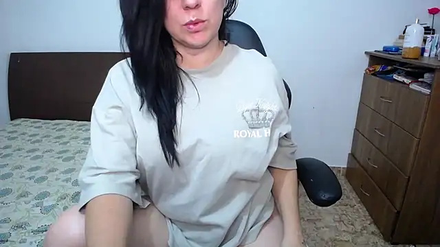 Snapshot of alexa_milsf chatting on October 2, 2025, 2:15 am alexa milsf online show from October 2, 2025, 2:15 am