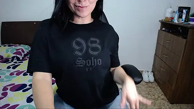 Snapshot of alexa_milsf chatting on March 13, 2025, 9:59 pm alexa milsf online show from March 13, 2025, 9:59 pm