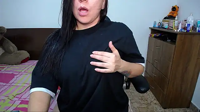 alexa milsf online show from November 25, 2025, 2:34 am