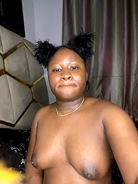 catty3232 online show from November 5, 2025, 9:51 pm