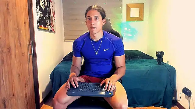 Snapshot of Liam_V chatting on January 24, 2025, 3:00 am Liam V online show from January 24, 2025, 3:00 am