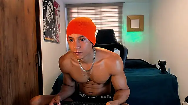 Snapshot of Liam_V chatting on January 31, 2025, 2:28 pm Liam V online show from January 31, 2025, 2:28 pm