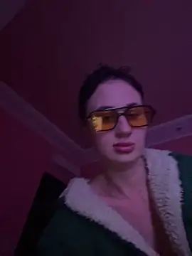 Flossy Vettie online show from February 27, 2026, 12:22 am