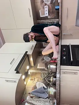 Snapshot of Flossy_Vettie chatting on March 13, 2026, 12:21 pm Flossy Vettie online show from March 13, 2026, 12:21 pm