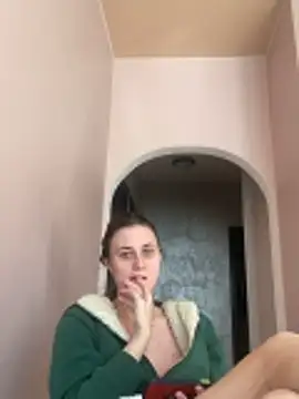 Snapshot of Flossy_Vettie chatting on March 4, 2026, 11:18 am Flossy Vettie online show from March 4, 2026, 11:18 am