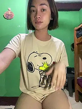 Snapshot of Ms_Nics chatting on January 3, 2025, 8:32 pm Ms Nics online show from January 3, 2025, 8:32 pm